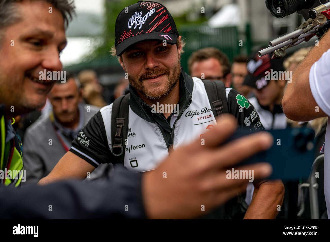 Stavelot, Belgio, 26th ago 2022, Valtteri Bottas, finlandese, compete per l'Alfa Romeo Racing. Prova, 14° round del campionato di Formula 1 2022. Credit: Michael Potts/Alamy Live News Foto Stock