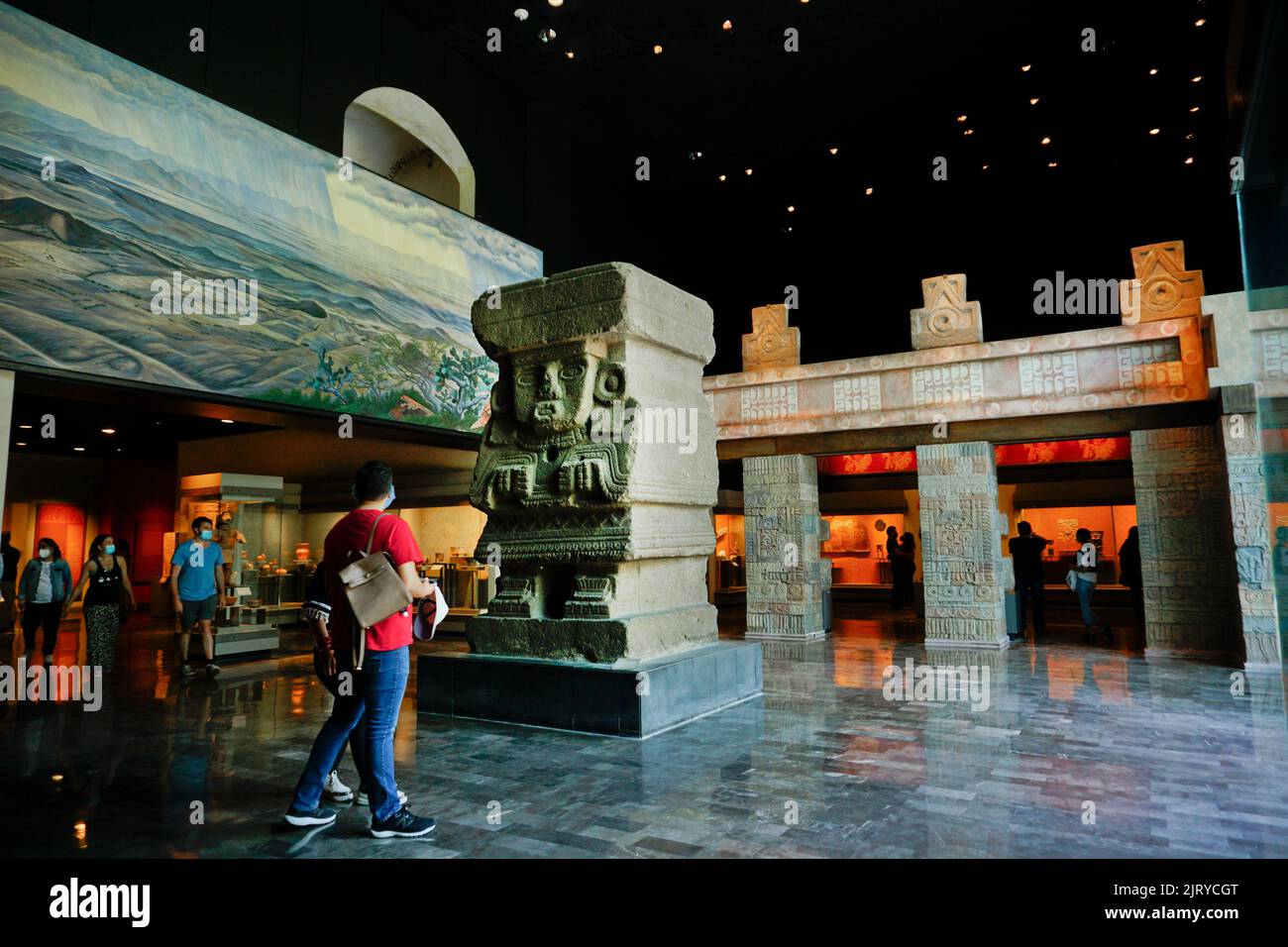 Chalchiuhtlicue Aztec fertilità e dea dell'acqua, Museo Nazionale di Antroplogia, Parco Chapultepec, Città del Messico, Messico Foto Stock