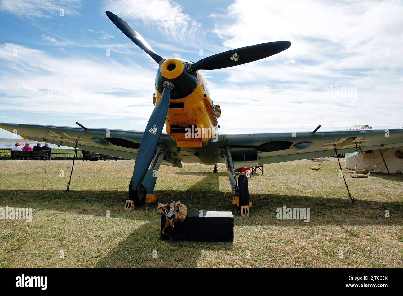 Replica Messerschmitt Bf109 in mostra su Lytham Green durante Lytham 40s Weekend 2022 Foto Stock