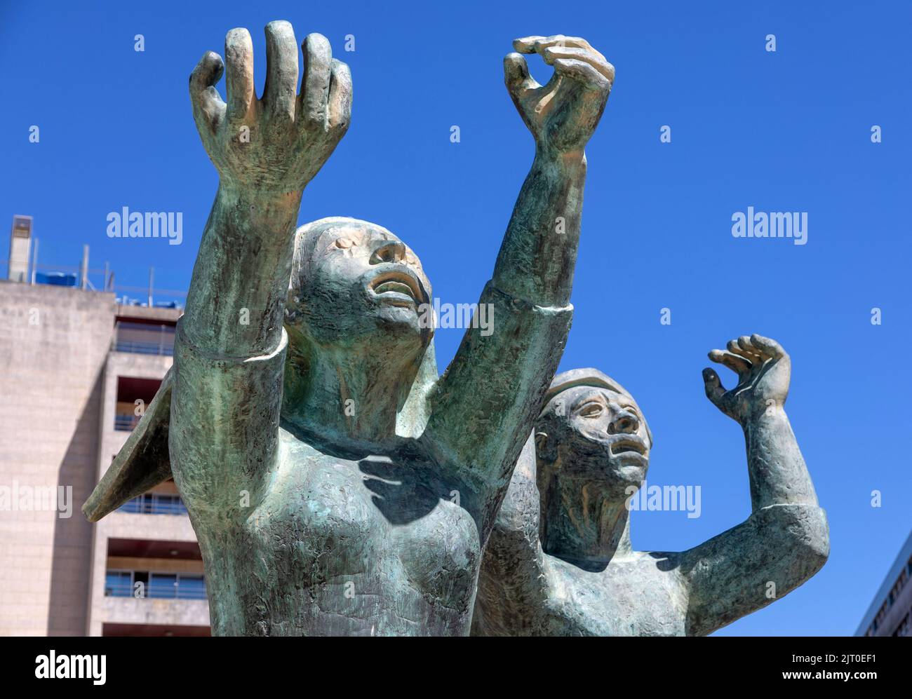 Statua di Tragedia do Mar sulla spiaggia di Praia De Titan Porto Portugal Foto Stock