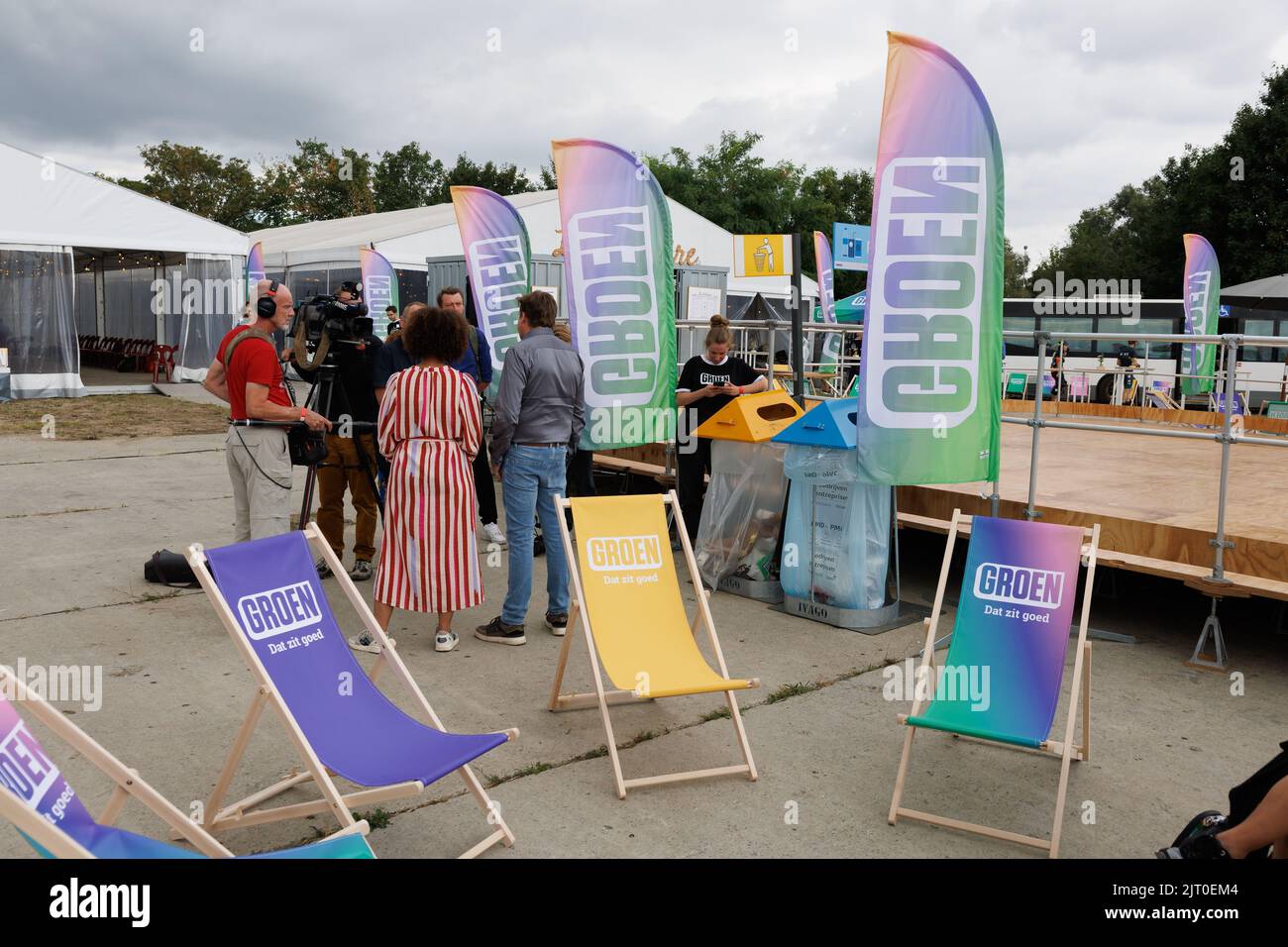 L'immagine mostra un momento di stampa durante la manifestazione 'Zomerweek-end' (fine settimana estivo) del partito ecologo olandese Groen, sabato 27 agosto 2022 a Gent. I nuovi co-presidenti esorteranno le loro idee nel moniker "Refresh - Groen Bekent Kleur". BELGA FOTO KURT DESPLENTER Foto Stock L'immagine mostra un momento di stampa durante la manifestazione 'Zomerweek-end' (fine settimana estivo) del partito ecologo olandese Groen, sabato 27 agosto 2022 a Gent. I nuovi co-presidenti esorteranno le loro idee nel moniker "Refresh - Groen Bekent Kleur". BELGA FOTO KURT DESPLENTER Foto Stock
