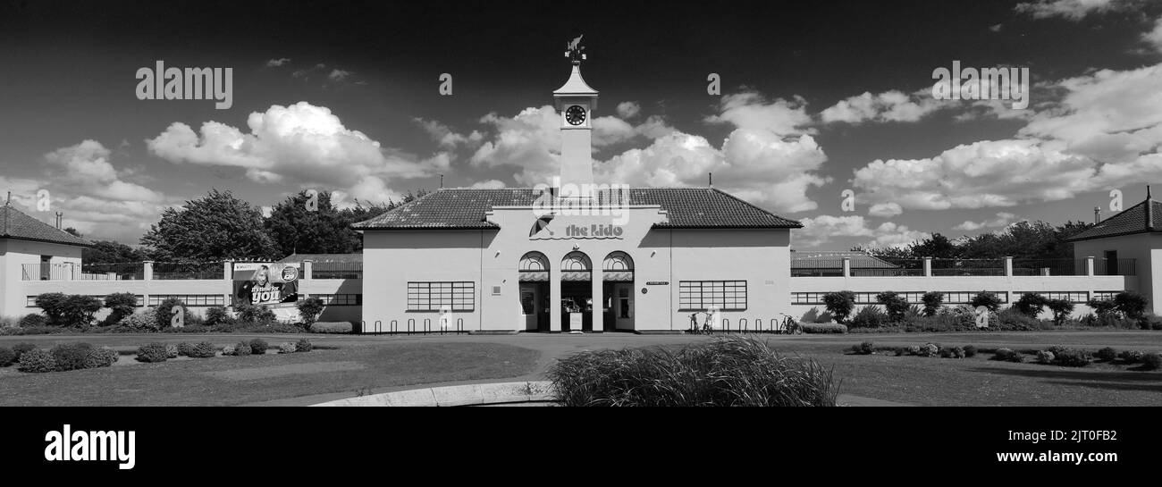 Il Lido piscina, Peterborough City; Cambridgeshire; Inghilterra; Regno Unito Foto Stock