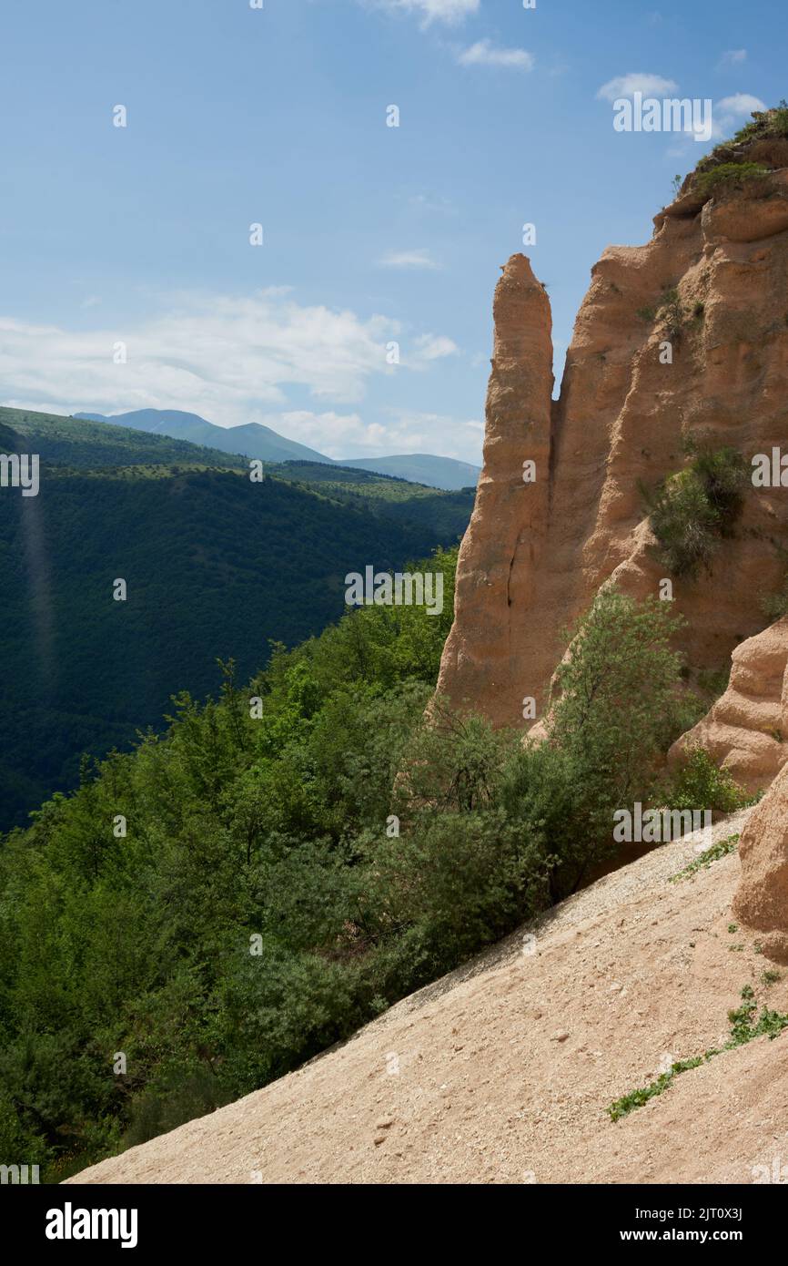 Lame rosse, geologische formation aus Kies und Lehm, Parco Nazionale dei Monti Sibillini, Sibillinsche Berge, Marken, Italien Foto Stock