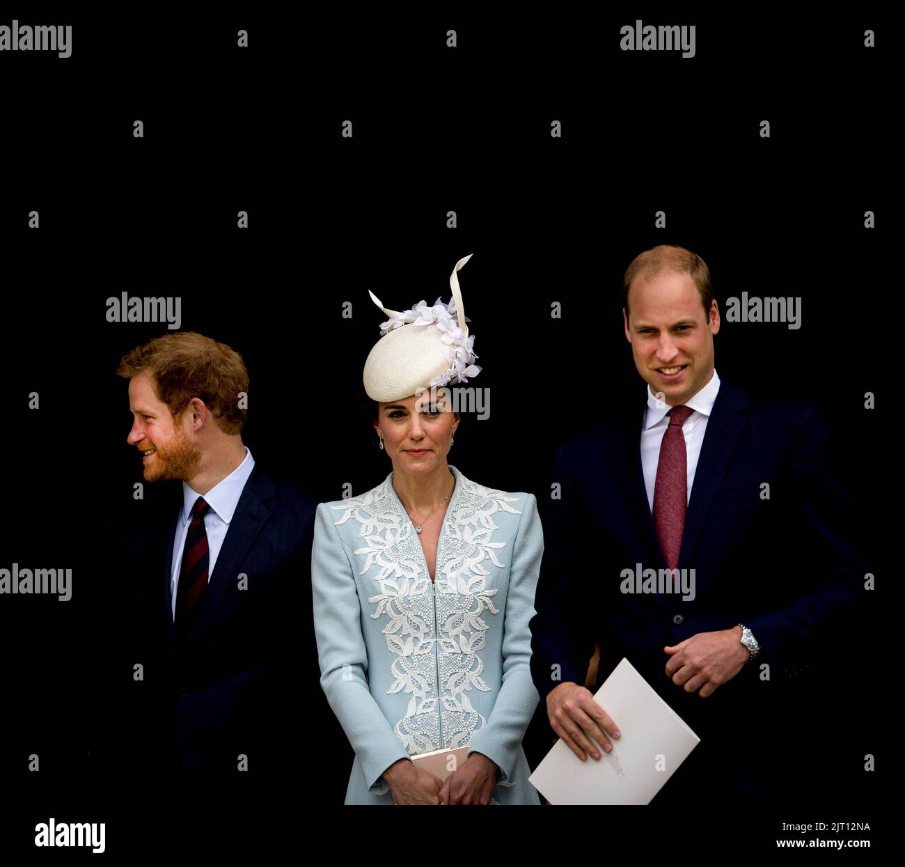 Il Principe Harry, Caterina, la Duchessa di Cambridge e il Principe William, Duca di Cambridge, lasciano la Cattedrale di San Paolo a Londra, Regno Unito. Giugno 2016. Foto Stock