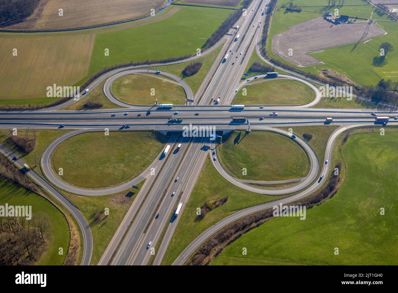 Fotografia aerea, svincolo autostradale Lotte/Osnabrück, superstrada A1 e superstrada A30, Lotte, Tecklenburger Land, Renania settentrionale-Vestfalia, Germania, superstrada, ecc. Foto Stock