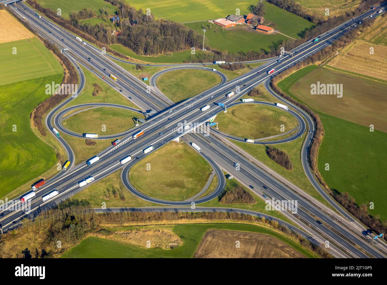 Fotografia aerea, svincolo autostradale Lotte/Osnabrück, superstrada A1 e superstrada A30, Lotte, Tecklenburger Land, Renania settentrionale-Vestfalia, Germania, superstrada, ecc. Foto Stock