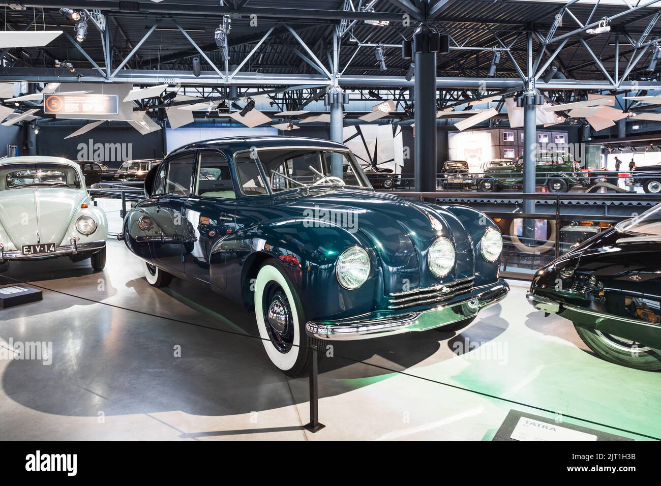 Tatra 87 - Classic auto retrò. Museo del motore di riga. Riga, Lettonia, 17 agosto 2022 Foto Stock