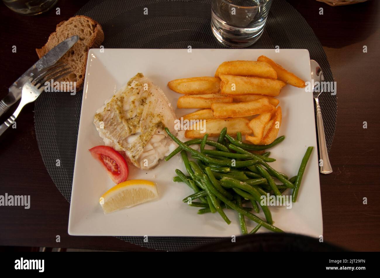 Pranzo a la Francaise, Bourg en Bresse, Rodano-Alpi, Francia Foto Stock