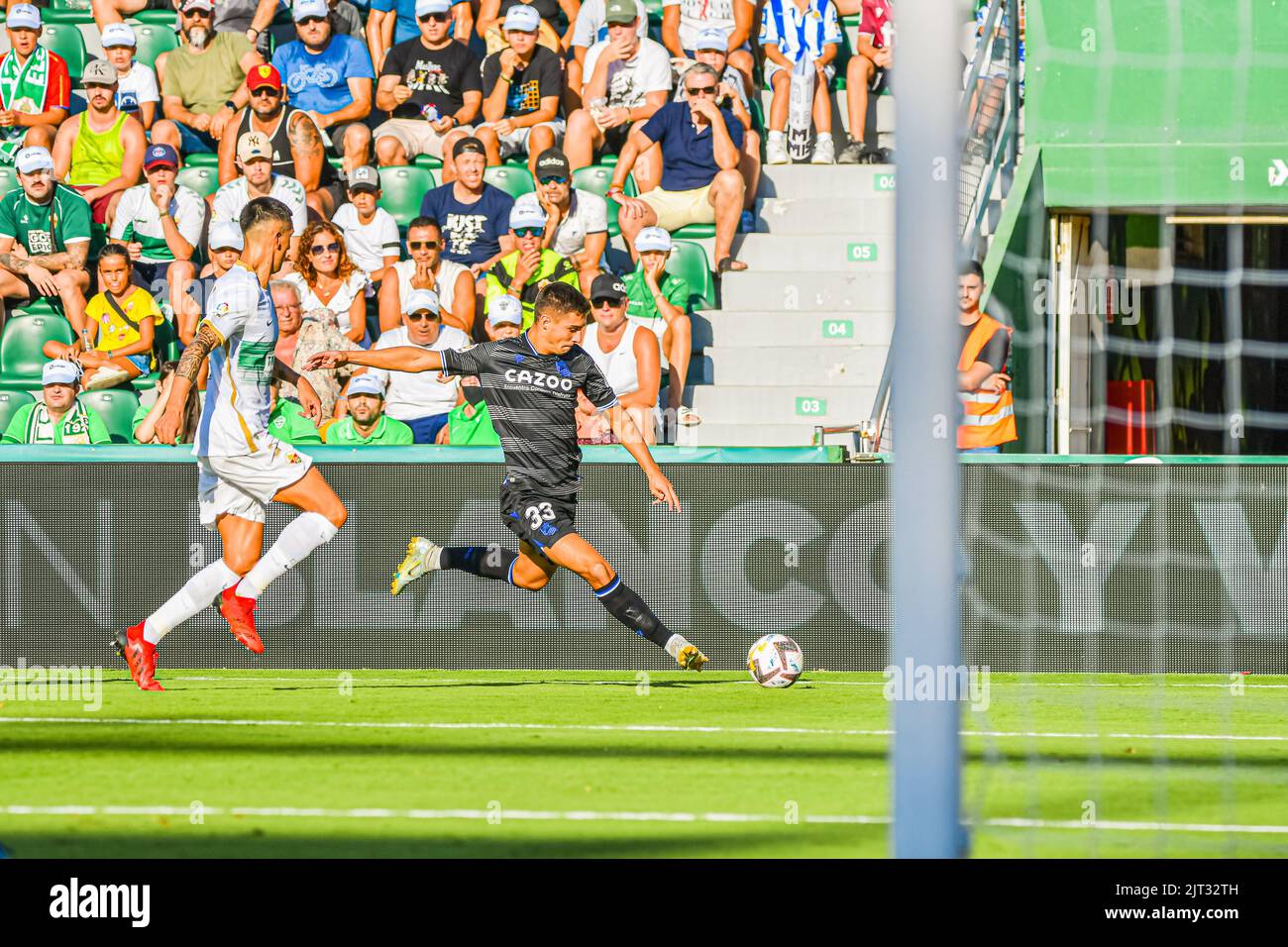 ELCHE, SPAGNA - 27 AGOSTO: Ander Karrikaburu della Real Sociedad durante la partita tra Elche CF e Real Sociedad de Futbol della Liga Santander il 27 agosto 2022 a Martínez Valero di Elche, Spagna. (Foto di Samuel Carreño/ PX Images) Foto Stock