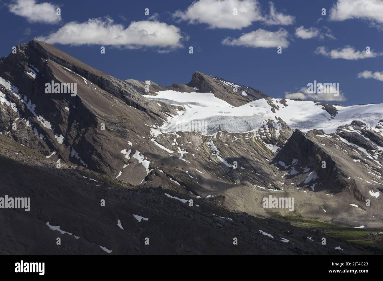 Canadian Rockies Wilderness Remote Location, Banff National Park Eastern Ranges. Deluc Mountain Peak Glacier Paesaggio panoramico nella natura selvaggia di Siffleur Foto Stock