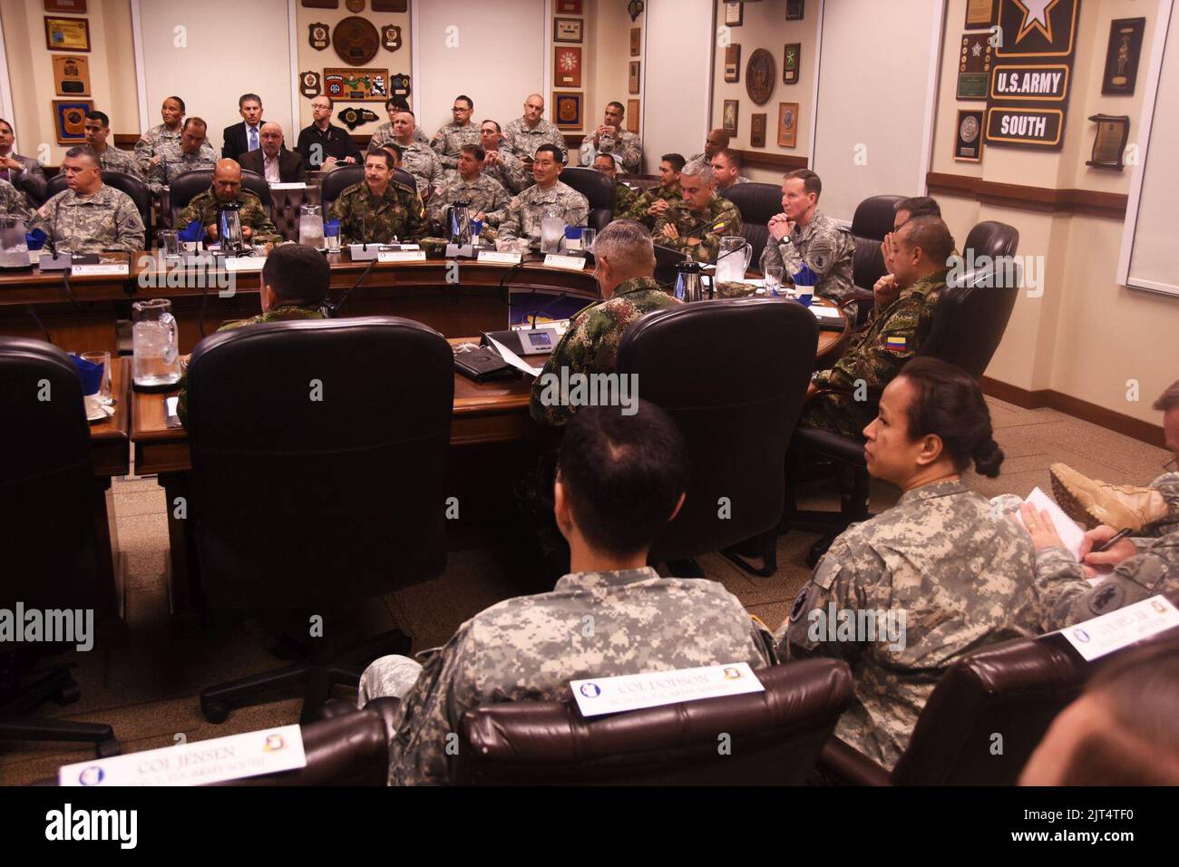 US Army South, i leader dell'esercito colombiano discutono di opportunità di partenariato. Foto Stock