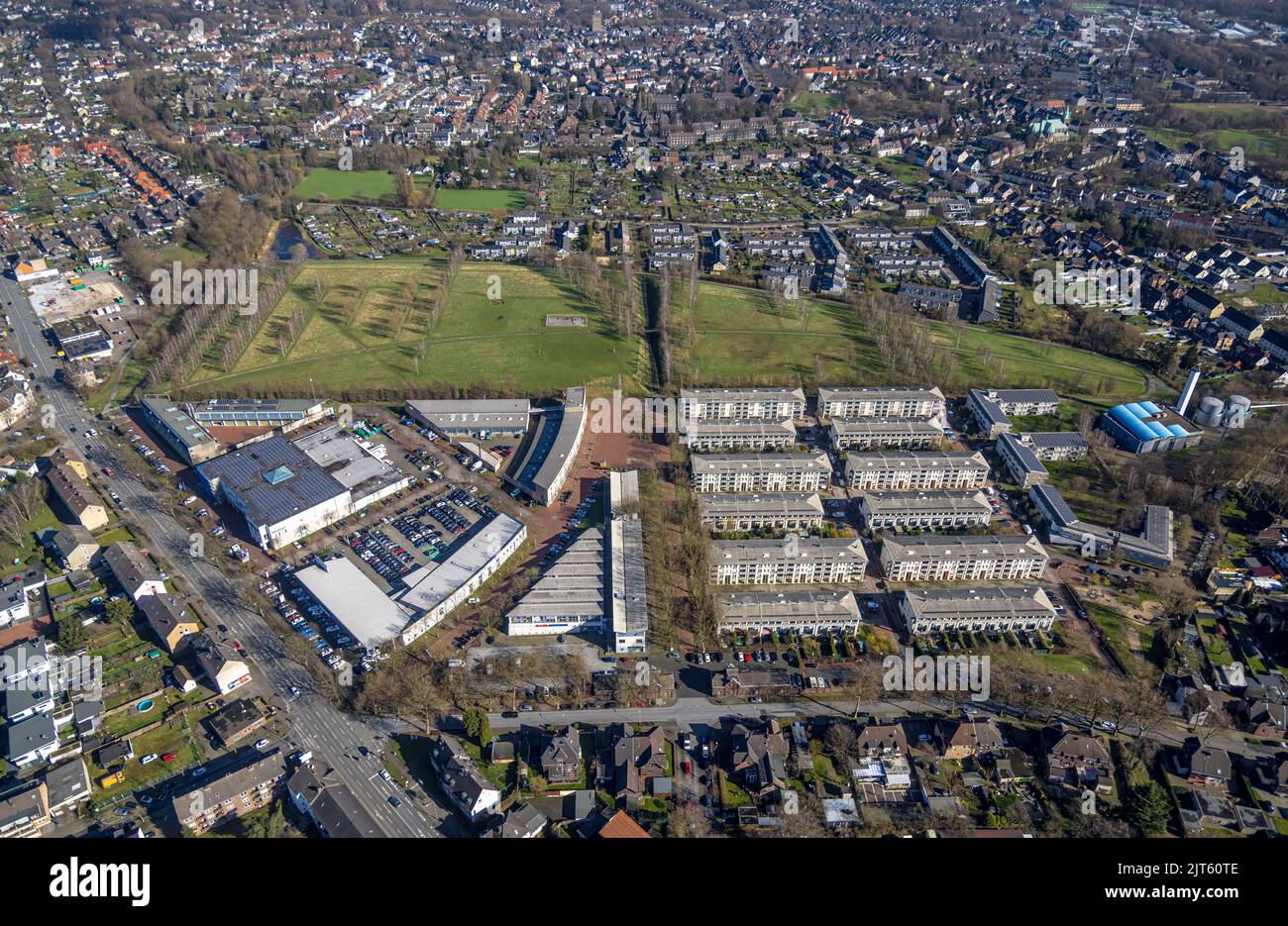 Vista aerea, zona commerciale Gladbecker Straße al Prosper Park e zona residenziale Heinrich-Gutermuth-Straße, Hugo-Reckmann-Straße nel quartiere No Foto Stock