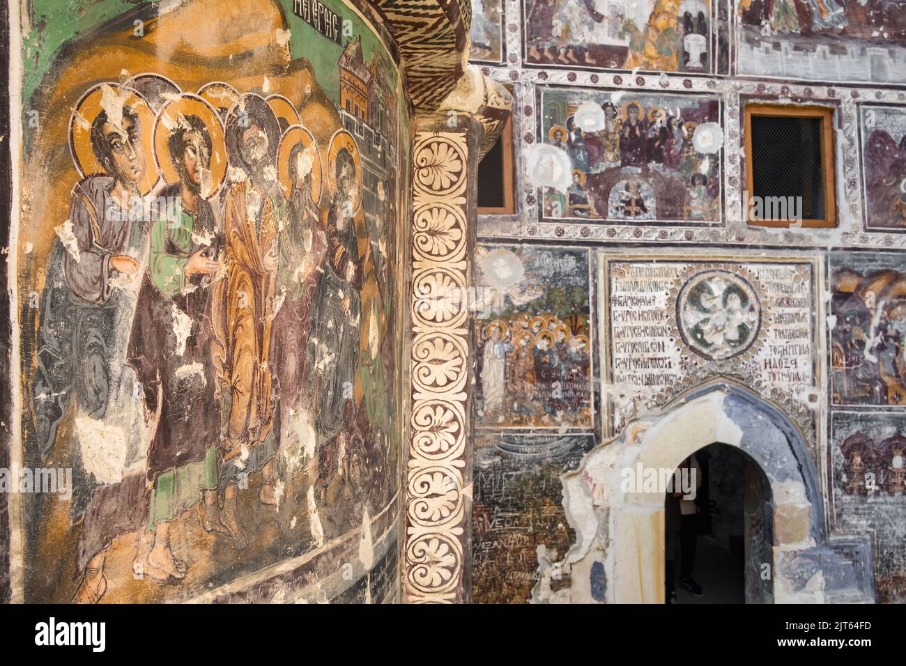 Antichi affreschi cristiani all'interno della chiesa rocciosa del Monastero di Sumela a Trabzon, Turchia. Foto Stock