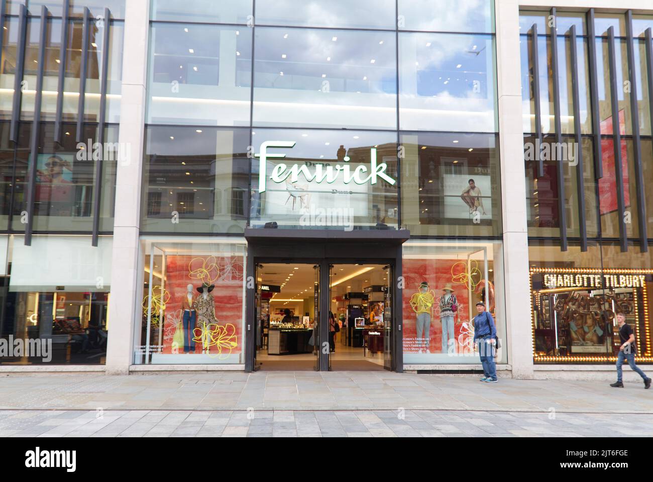 Esterno di Fenwick, un grande magazzino di alta qualità nel centro di Colchester, Essex Foto Stock