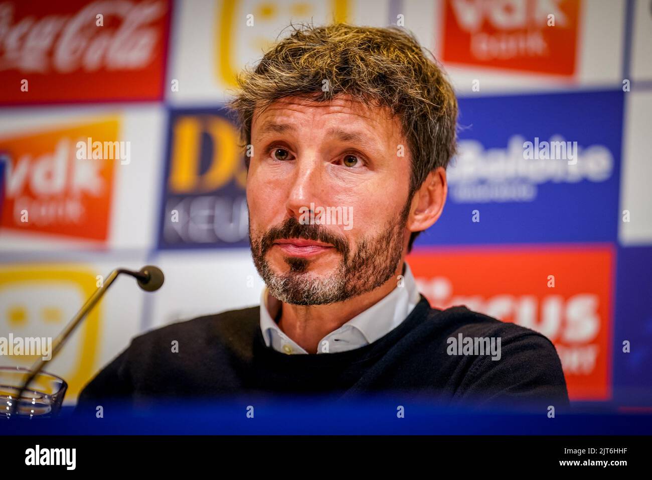 Gent, Belgio. 28th ago, 2022. GENT, BELGIO - 28 AGOSTO: Allenatore Mark van Bommel del Royal Antwerp FC durante la partita della Jupiler Pro League tra il KAA Gent e il Royal Antwerp FC alla Ghelamco Arena il 28 agosto 2022 a Gent, Belgio (Foto di Joris Verwijst/Orange Pictures) Credit: Orange Pics BV/Alamy Live News Foto Stock