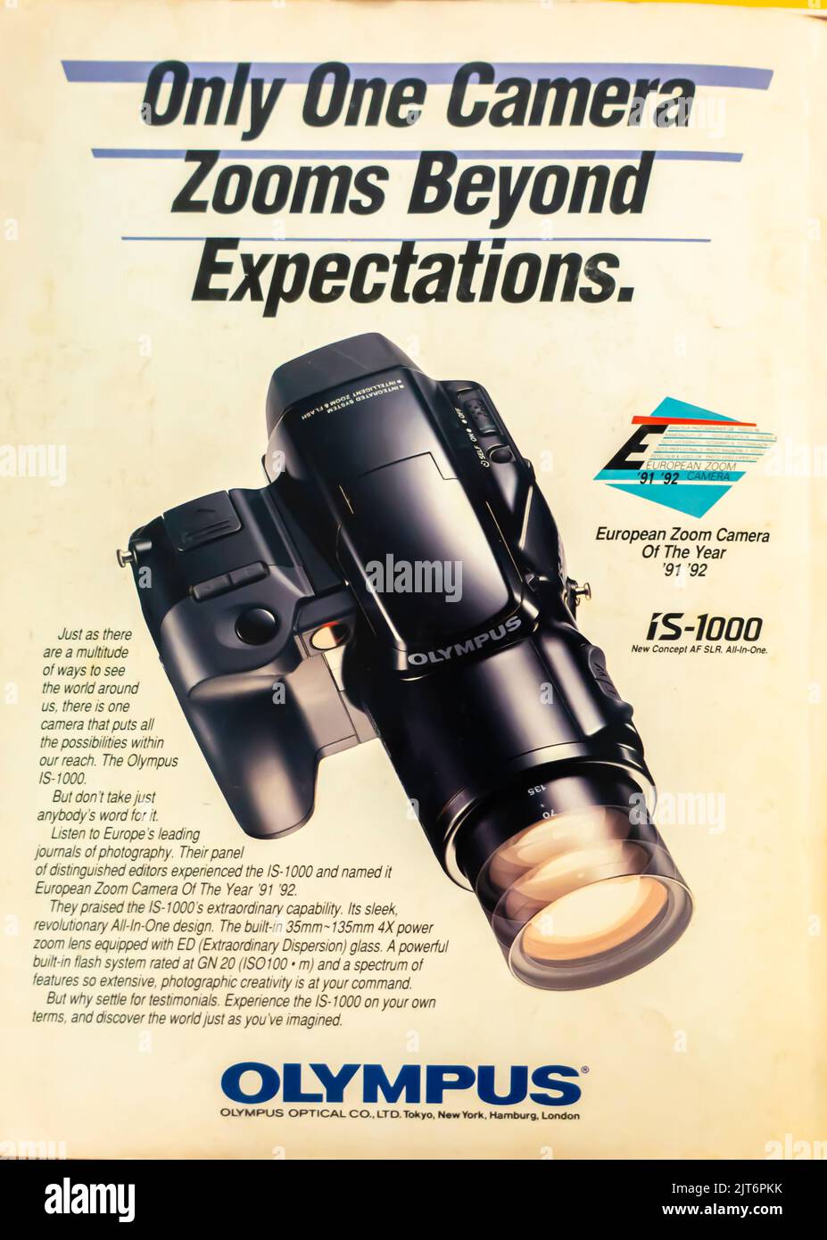 Olympus IS-1000 pubblicità inserita sul retro di una rivista NatGeo, dicembre 1991 Foto Stock