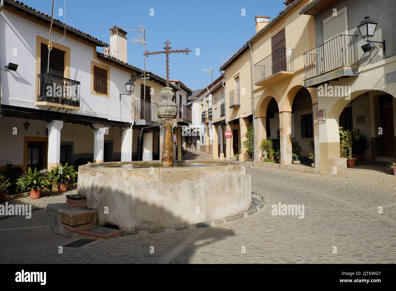 Plazuela Tres Chorros a Guadalupe, provincia di Cáceres. Foto Stock