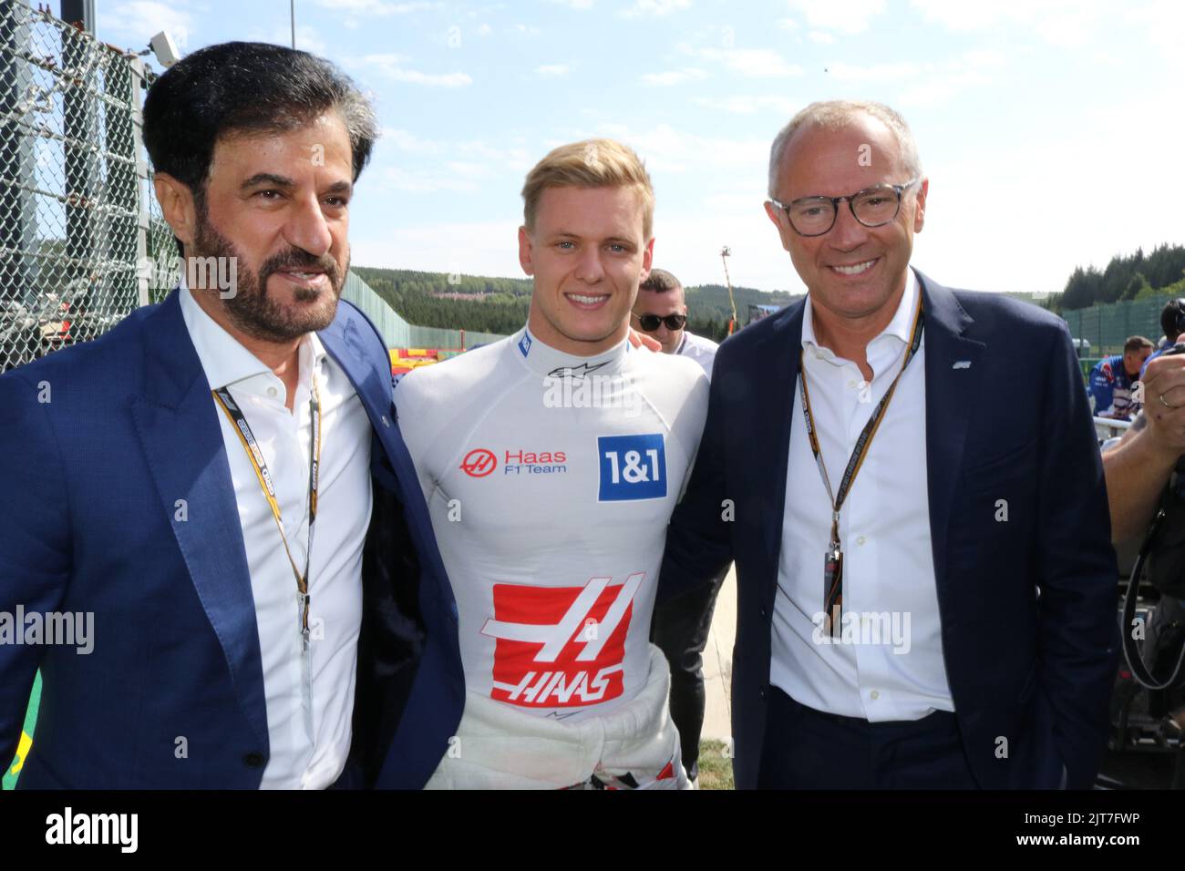 Spa, Belgio. 28th ago, 2022. SPA-FRANCORCHAMPS, Belgio. , . Mohammed ben SULAYEM di Dubai e Presidente della FIA, #47, Mick SCHUMACHER, GER, Haas F1 Team, Stefano DOMENICALI della FOM, attuale Amministratore Delegato del Gruppo Formula uno, Credit: SPP Sport Press Photo. /Alamy Live News Credit: SPP Sport Press Photo. /Alamy Live News Foto Stock