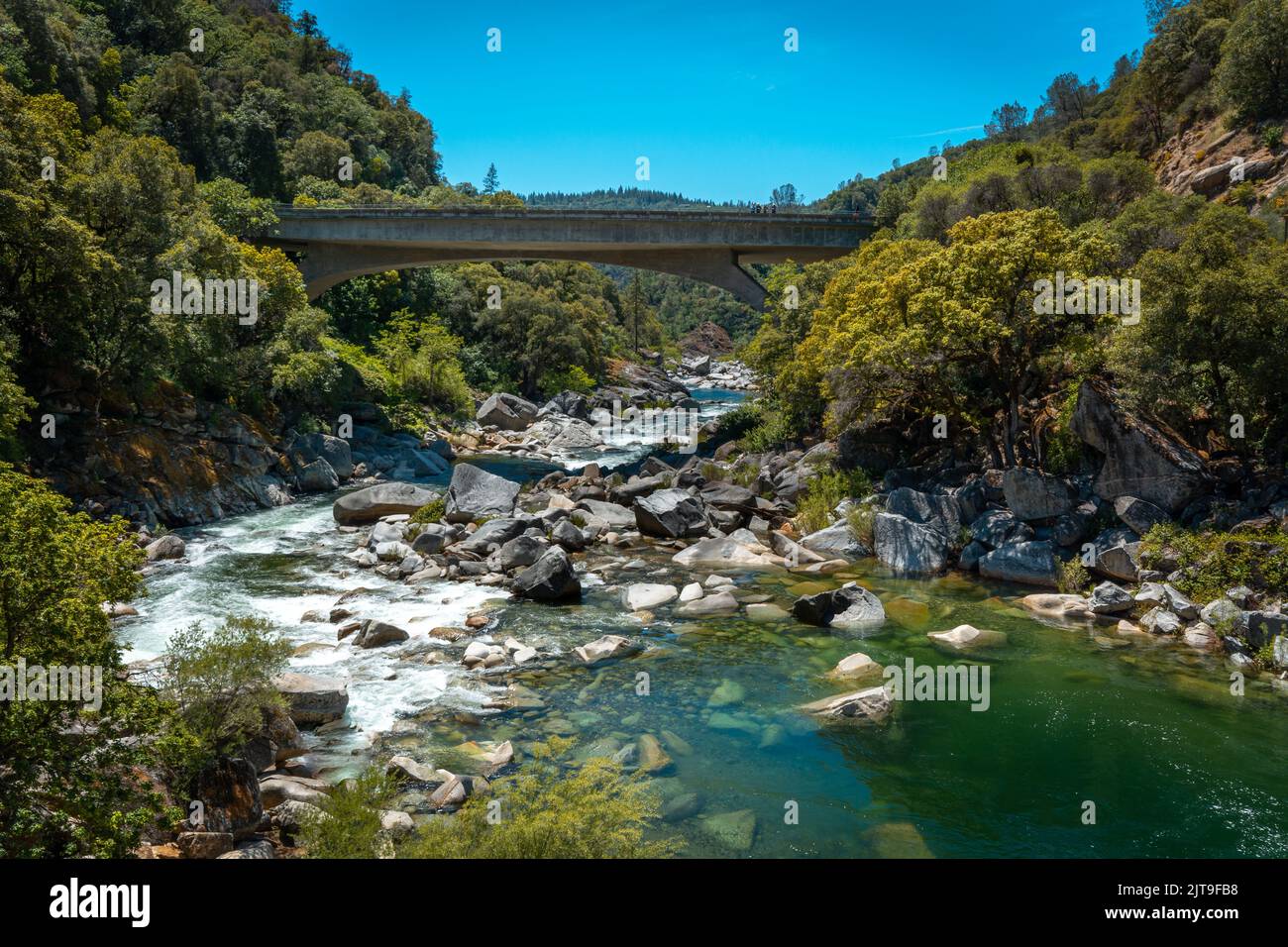 Il fiume Yuba in California e il suo letto roccioso. Foto Stock
