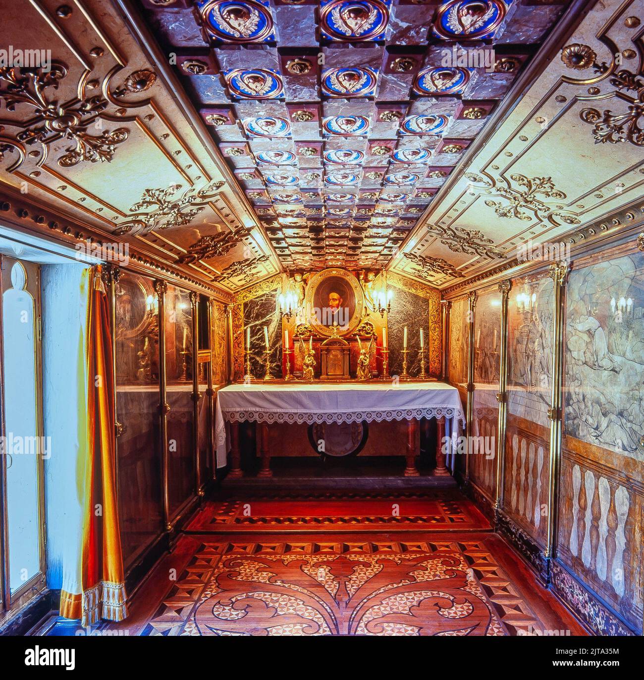 Interior de la Capilla neogótica del Palacio Ducal de Gandía, siglo XVI. Foto Stock