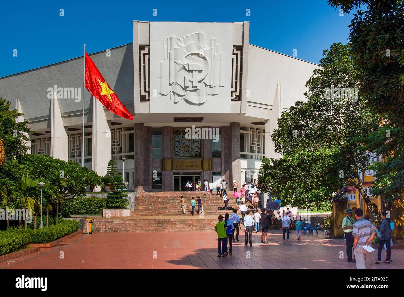 Vietnam, Mausoleo di Hanoi di ho Chi Minh il fondatore del partito comunista e il primo leader del nord del Vietnam dopo il francese left.Daily il muso Foto Stock
