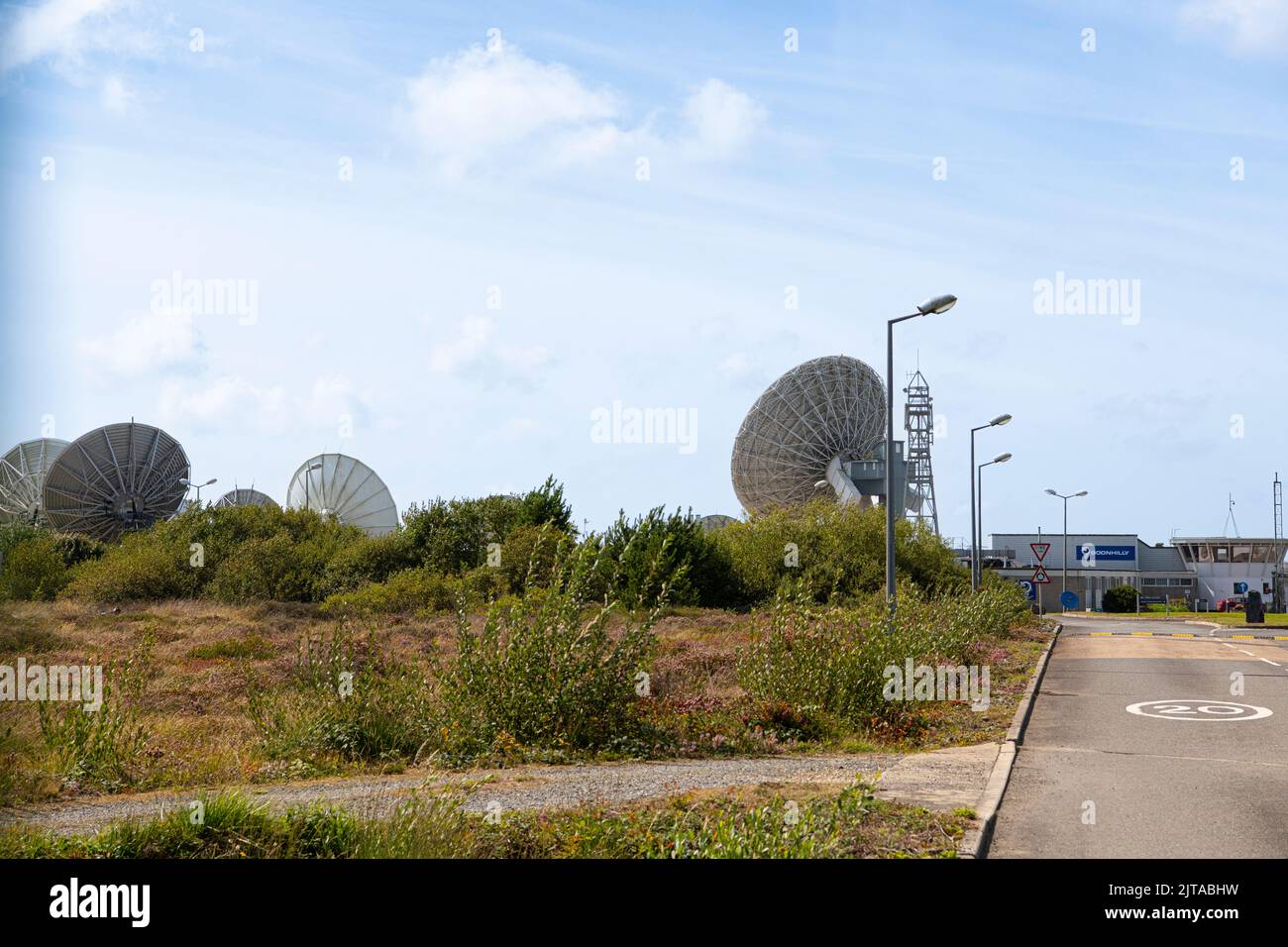 Goonhilly satellite Earth Station, Cornovaglia, svolge un ruolo nel lancio di Artemis 1, Goonhilly Earth Station, supporto di comunicazioni per la missione Artemis 1 della NASA, spazio Cornovaglia Foto Stock