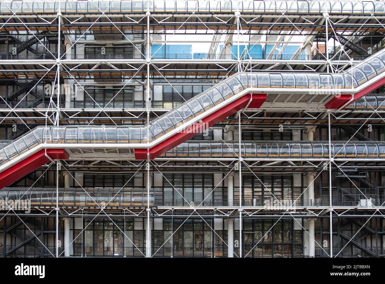 Primo piano della facciata del Centro Georges Pompidou a Parigi, Francia Foto Stock