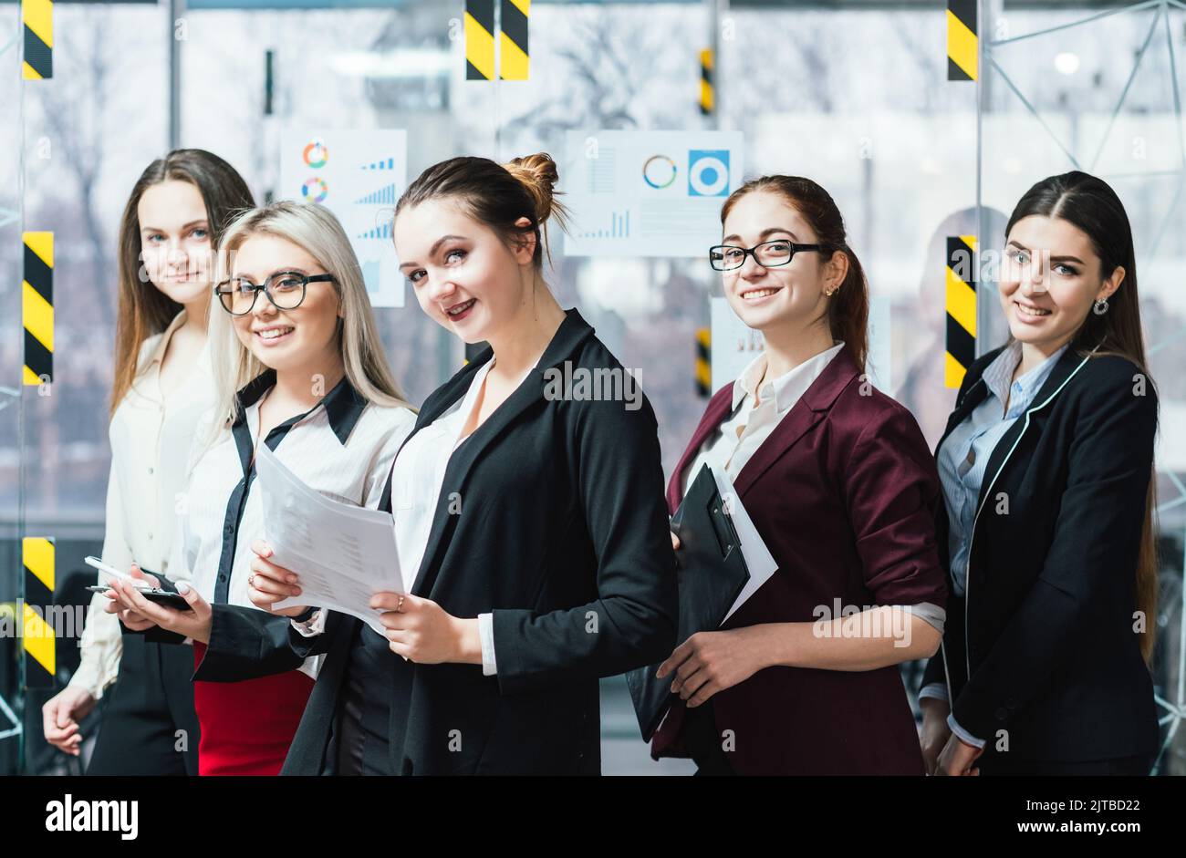 lavoro riuscito di fiducia delle donne di affari Foto Stock