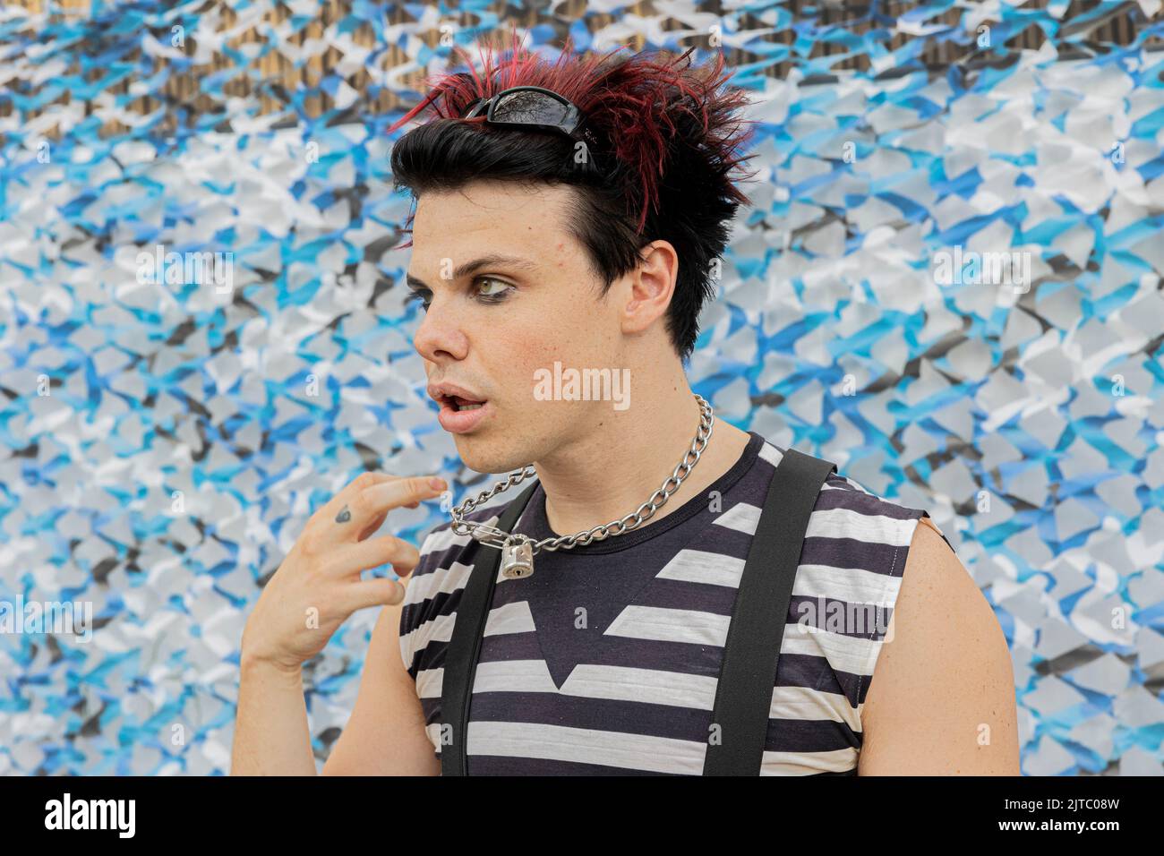 Saint-Cloud Francia 25 agosto 2022 sessione fotografica Yungblud prima del concerto dal vivo al Rock en Seine Festival Day 1 Parigi © Andrea Ripamonti / Alamy Foto Stock