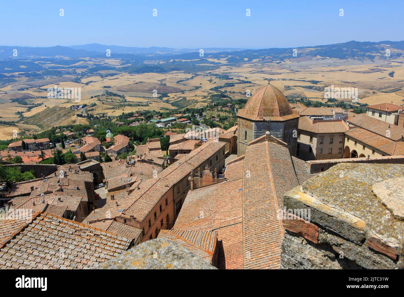 Vista panoramica sulla città medievale di Volterra (provincia di Pisa) in Toscana Foto Stock