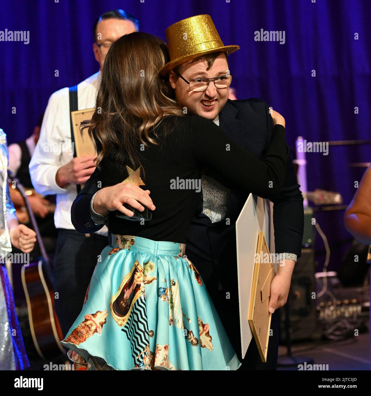 STOCCOLMA 20220829Princess Sofia di Svezia con il vincitore di Funiksfestivalen, Daniel Ousbäck. Funkisfestivalen è il più grande festival musicale della Svezia Foto Stock