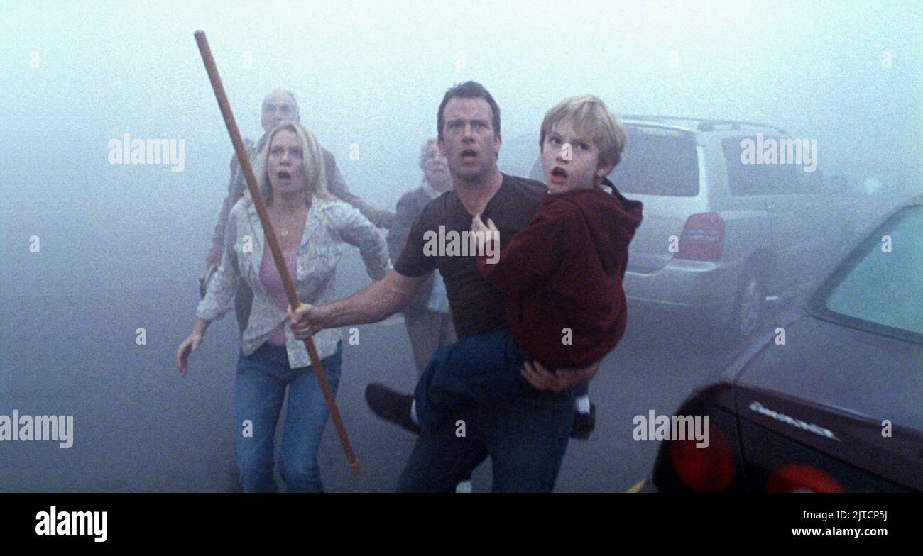 LAURIE HOLDEN, Thomas Jane, NATHAN GAMBLE, la nebbia, 2007 Foto Stock