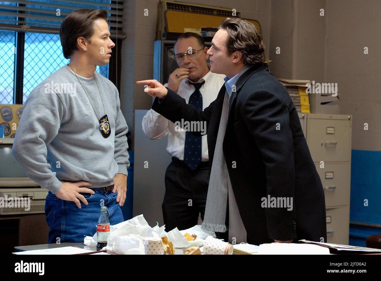 MARK WAHLBERG, Joaquin Phoenix, siamo proprio la notte, 2007 Foto Stock