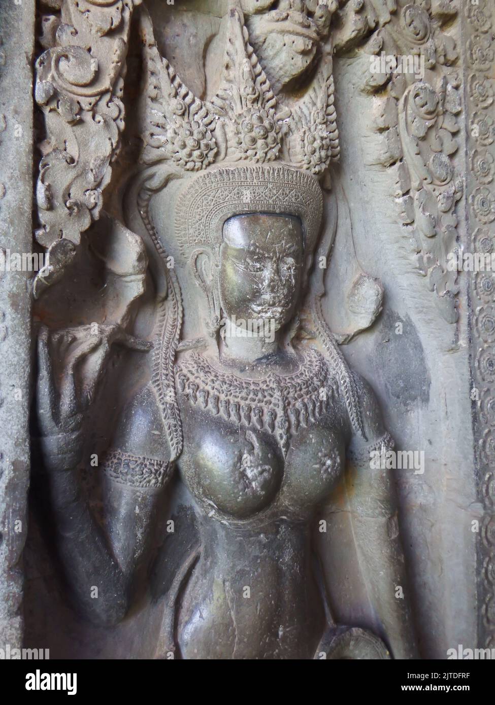 Antiche sculture di figure femminili del tempio Foto Stock