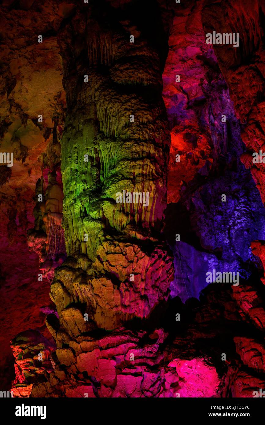 Grotte naturali e stalattiti a Yilingyan, Nanning, Guangxi, Cina Foto Stock