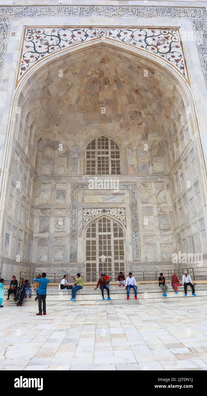 La bella architettura di Taj Mahal, marmo bianco, Agra, Utttar Pradesh, India. Foto Stock