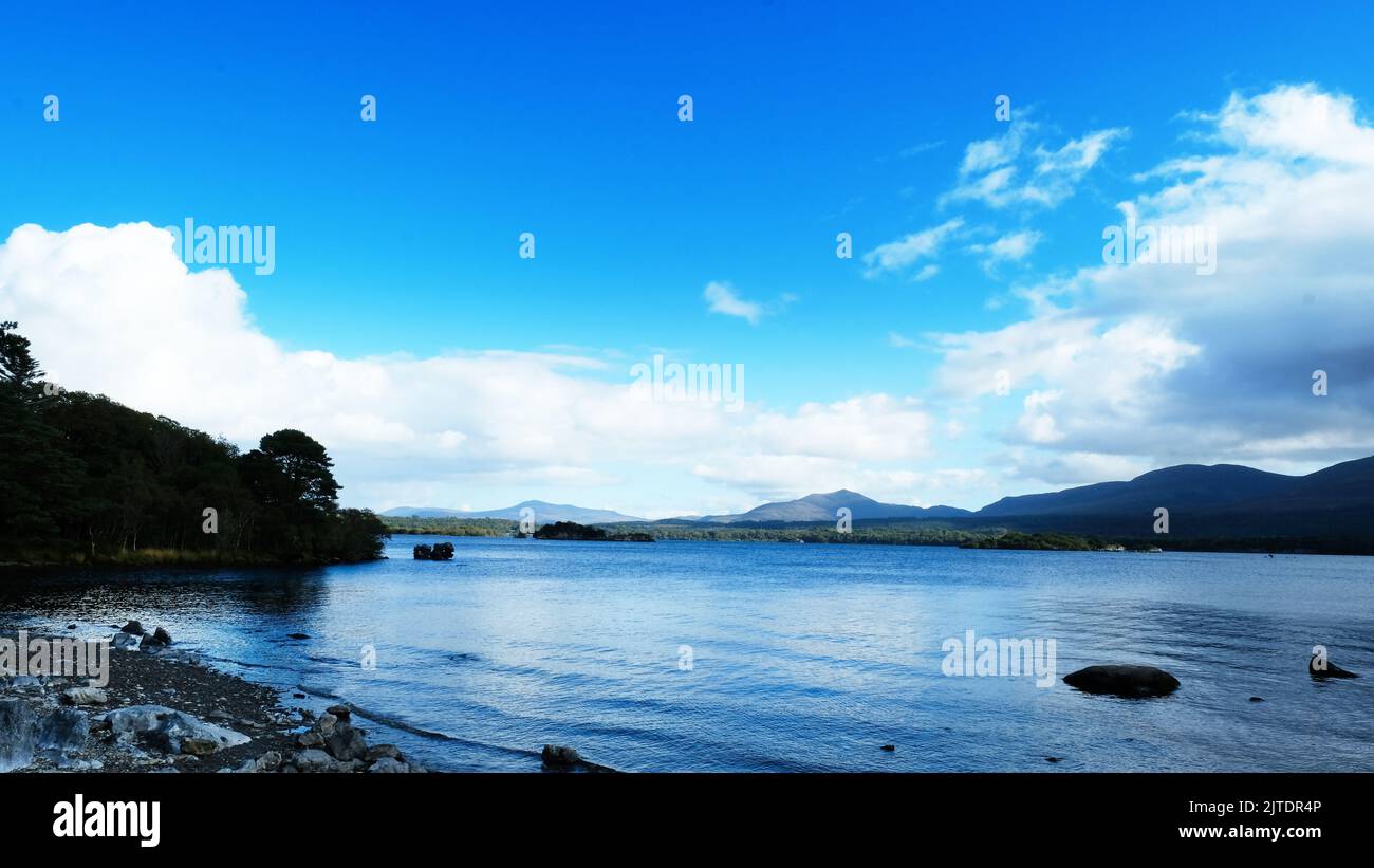Lough Leane sul Ring of Kerry, County, Kerry, Irlanda - John Gollop Foto Stock