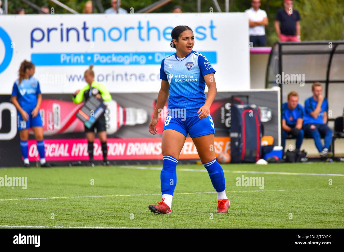 CASTELLO DA NUBILE, DURHAM, Regno Unito – Agosto 21 2022: Maria Farrogia, centrocampista di Durham, in azione contro le donne Sunderland. Foto Stock