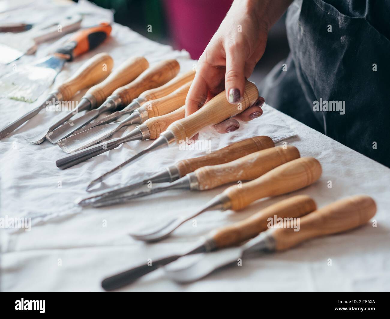 arte artigianato utensili carving modellazione scalpello a mano Foto Stock