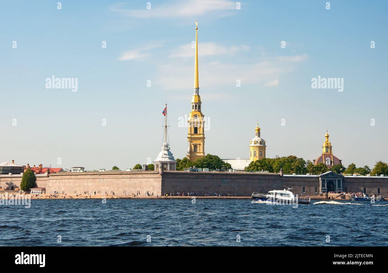 San Pietroburgo, Russia - 15 agosto 2022: Fortezza di Pietro e Paolo sull'isola di Zayachy. Foto Stock