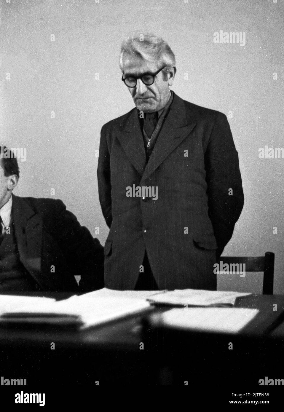 Georg Ulrich Handke, Vizepräsident der Deutschen Zentralverwaltung für Handel und Versorgung, bei einem Vortrag, Berlino, Deutschland 1947. Foto Stock