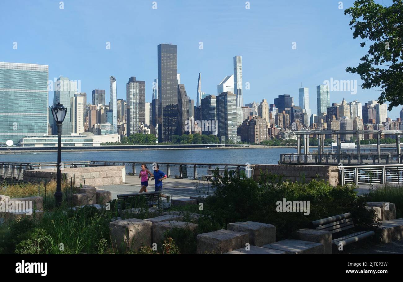 Gantry Plaza state Park - quartiere di Queens - New York City, USA Foto Stock