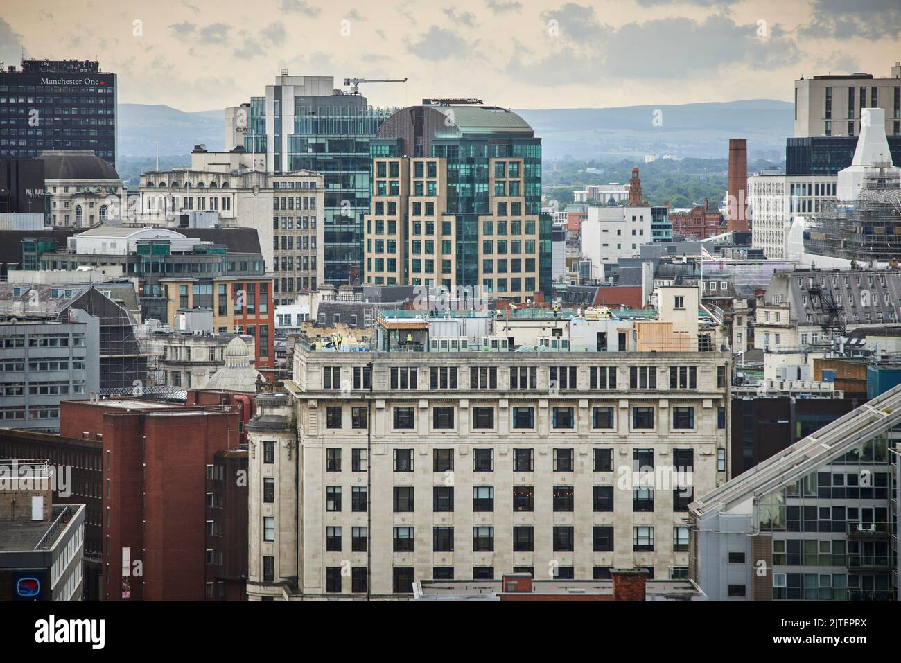 Skyline di Greater Manchester con uffici moderni al numero 82 di King Street Foto Stock