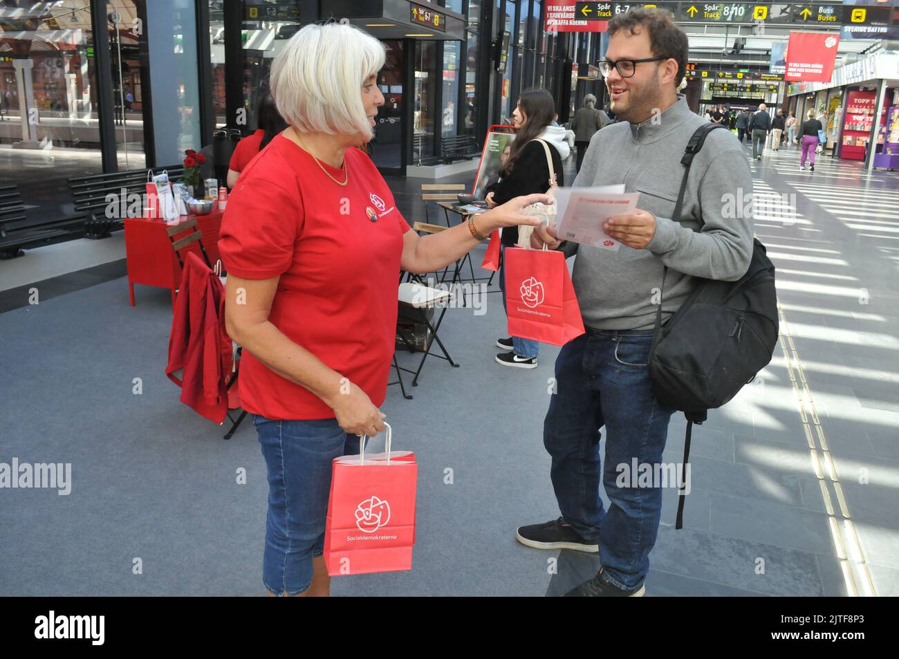 Malmo /Sweden/30 August 2022/Partito democratico svedese che si è accampato per le elezioni geernali in svezia e vuole per la sua prima donna Magdalena Andersson contro il primo ministro svedese il giorno dell'elecuon Domenica 11 Settembre 2022. (Foto..Francis Joseph Dean/Dean Pictures. Foto Stock