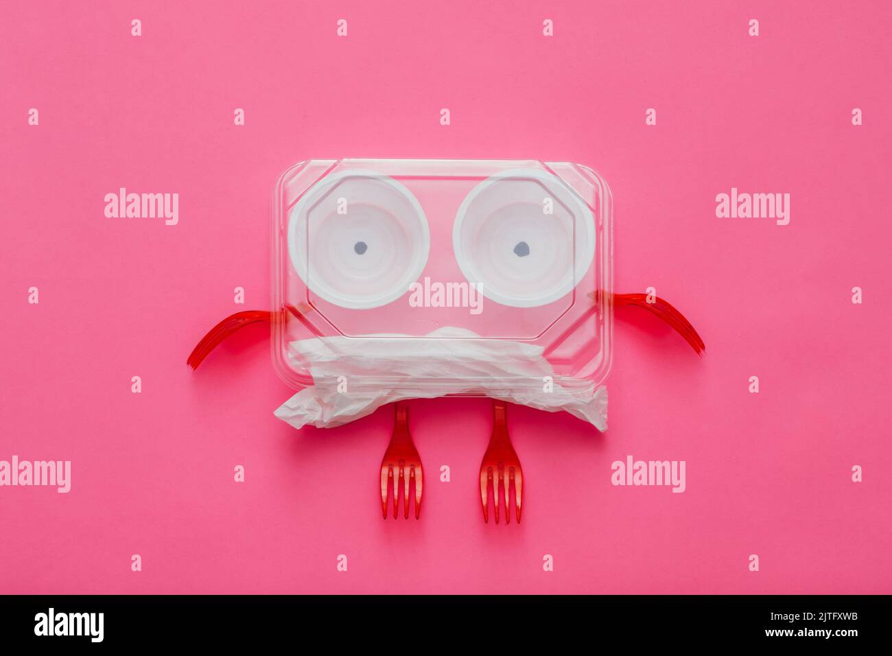 campagna anti plastica ecologia garbage monster Foto Stock