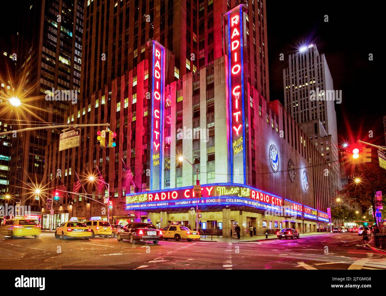 Radio City at Night Manhatten, New York City, Nord America, Stati Uniti Foto Stock