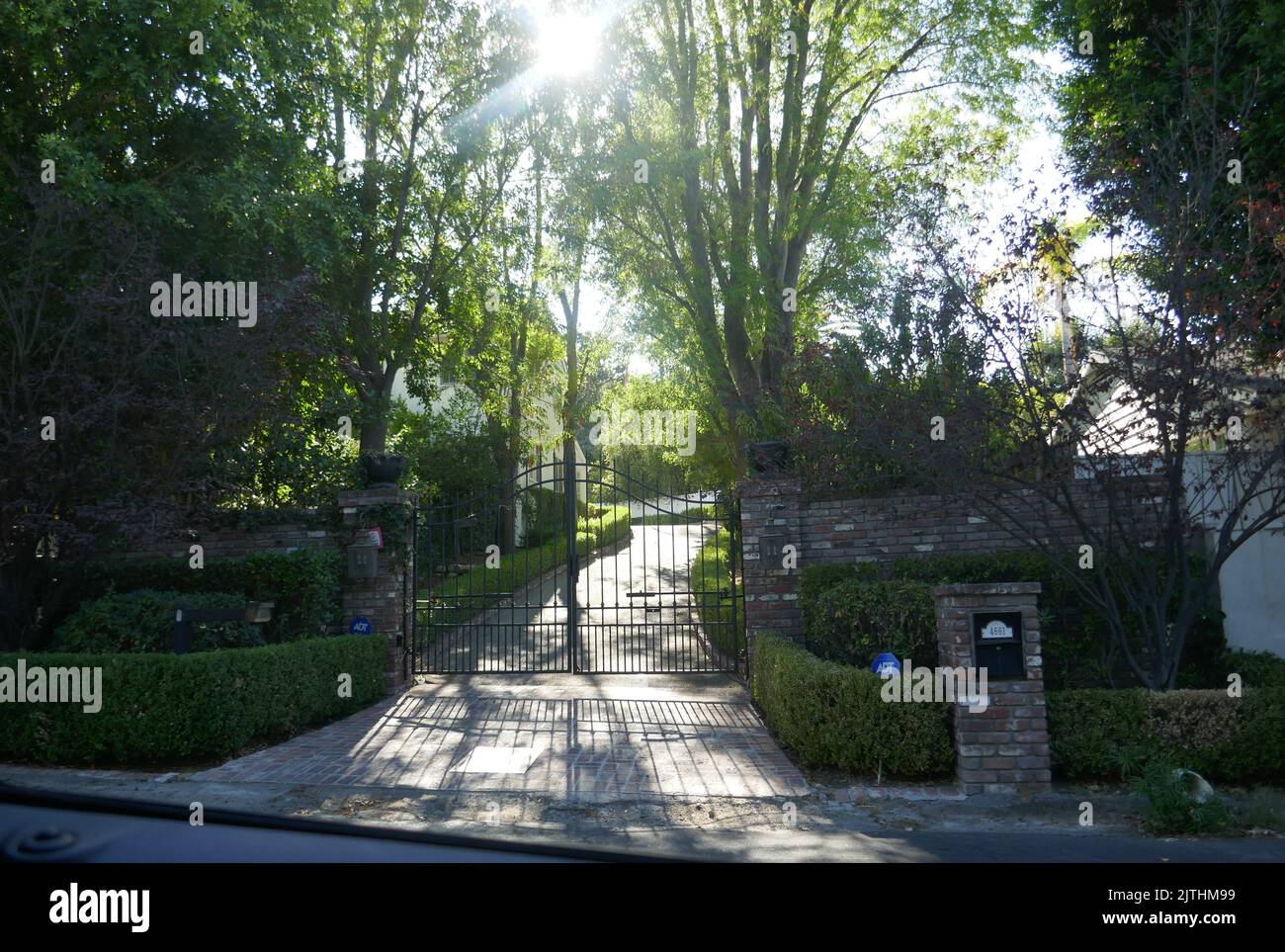 Encino California, USA 27th Agosto 2022 l'ex casa di Singer David Cassidy al 4661 di White Oak Avenue il 27 Agosto 2022 a Encino, California, USA. Foto di Barry King/Alamy Stock Photo Foto Stock