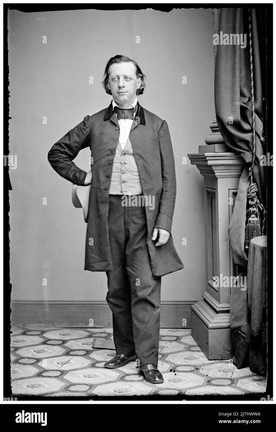 Henry Ward Beecher (1813-1887), Clergyman congregazionalista americano, riformatore sociale, e oratore noto per il suo sostegno all'abolizione della schiavitù la sua enfasi sull'amore di Dio e il suo processo adulterio del 1875, fotografia ritratto di Mathew Brady Studio, 1860-1870 Foto Stock