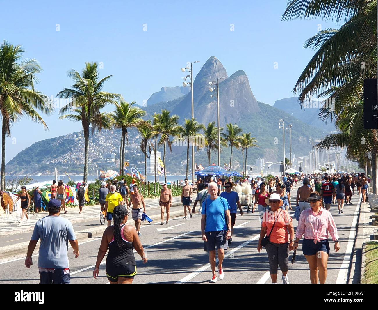 Domenica presso la spiaggia di Ipanema a Rio de Janeiro Foto Stock
