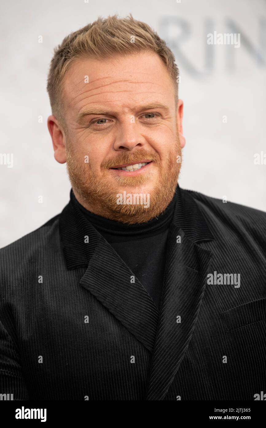 Owain Arthur partecipa alla prima mondiale "The Lord of the Rings: The Rings of Power" a Leicester Square il 30 agosto 2022 a Londra, Inghilterra. Foto di Gary Mitchell/Alamy Live News Foto Stock